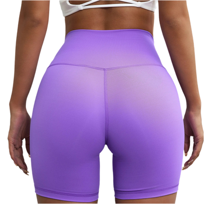 Högmidjade träningsshorts för yoga, gym och kondition.