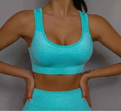 Sömlöst Träningsset för Kvinnor – Sport-BH & Shorts för Gym & Träning
